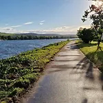 아파트 Am Moselbeach 메링
